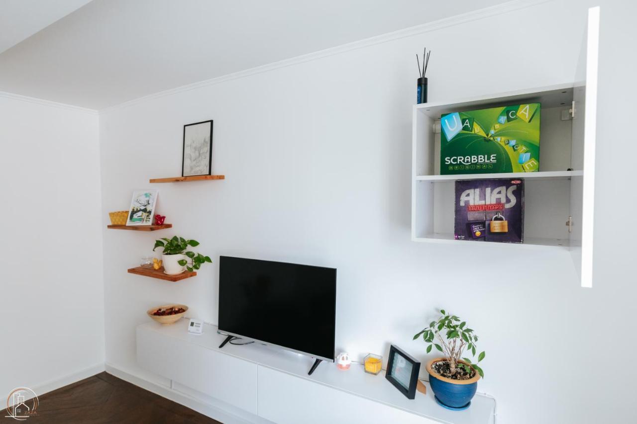 Zaza Apartament - Central Area, With Balcony Targu Jiu Luaran gambar