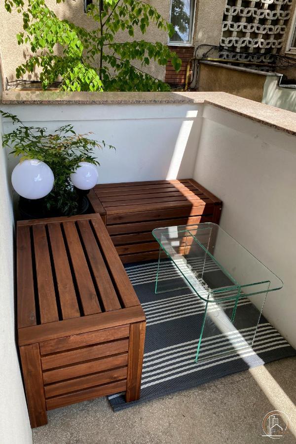 Zaza Apartament - Central Area, With Balcony Targu Jiu Luaran gambar